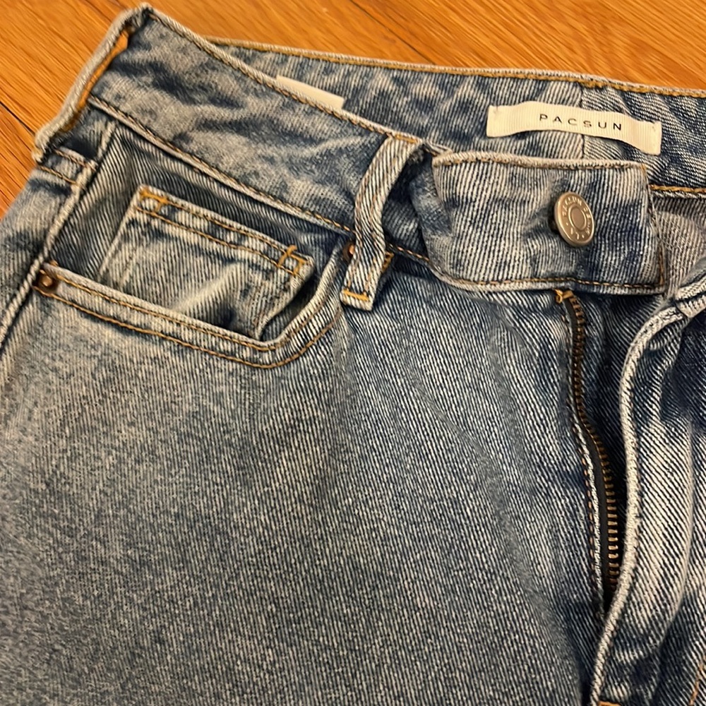 PacSun Mom Jeans - Picture 2 of 4